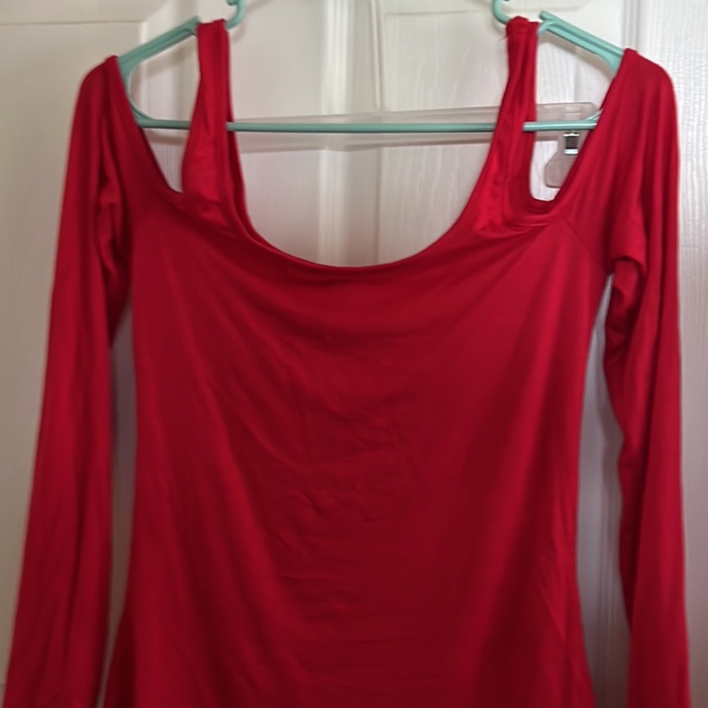 Red peekaboo shoulder